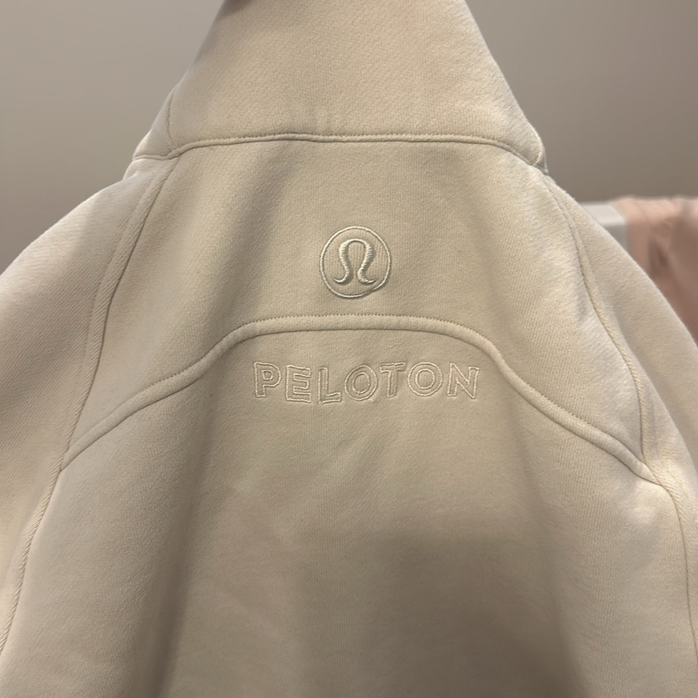 Peloton x Lululemon Scuba Oversized Funnel-Neck Half Zip, Bone, XS/S - Picture 4 of 4